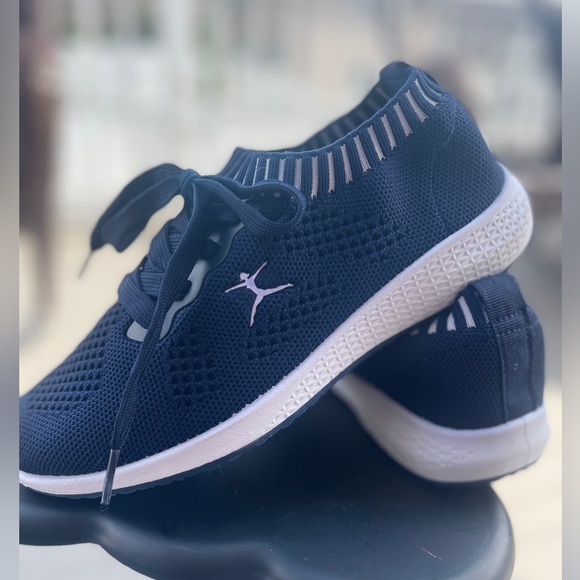 Danskin Women's Peace Two-Toned Sneaker Women's Shoes - Picture 10 of 11